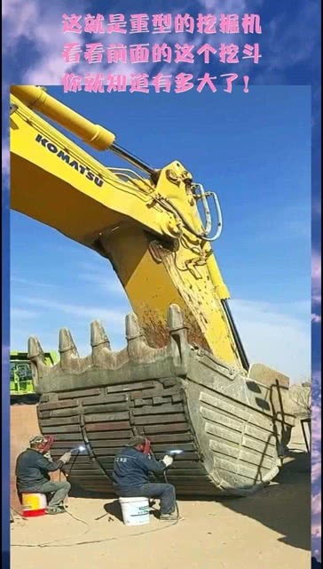 重型挖掘機(jī) 從挖斗到油缸，感受工業(yè)巨獸的力量